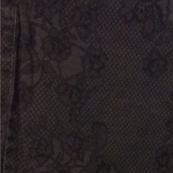 Lacy Black Denim Jeans Women’s Size 8P Petite - Picture 1 of 5